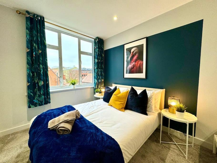 3 Bedroom- Gem - Near & Town