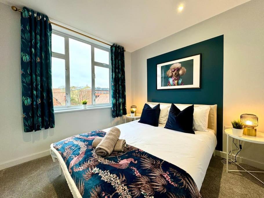 Apartment 3 Bedroom- Gem - Near & Town